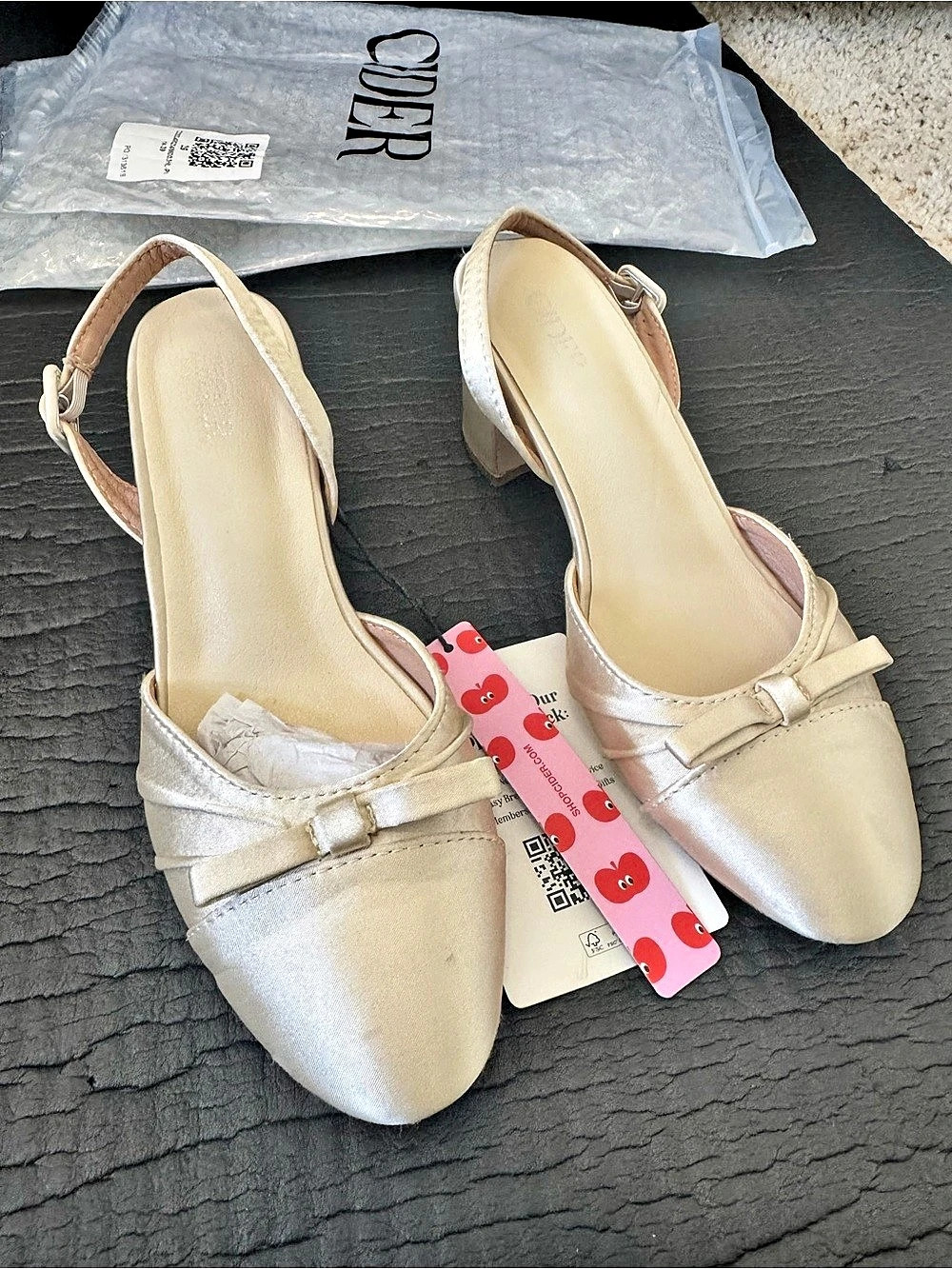 Cider Slingback Bow Heels in Gold US 7 NWT